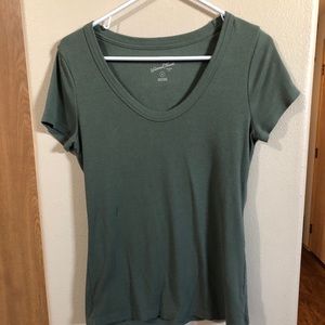 Universal Thread Green Scoop Neck Cotton Tee Med